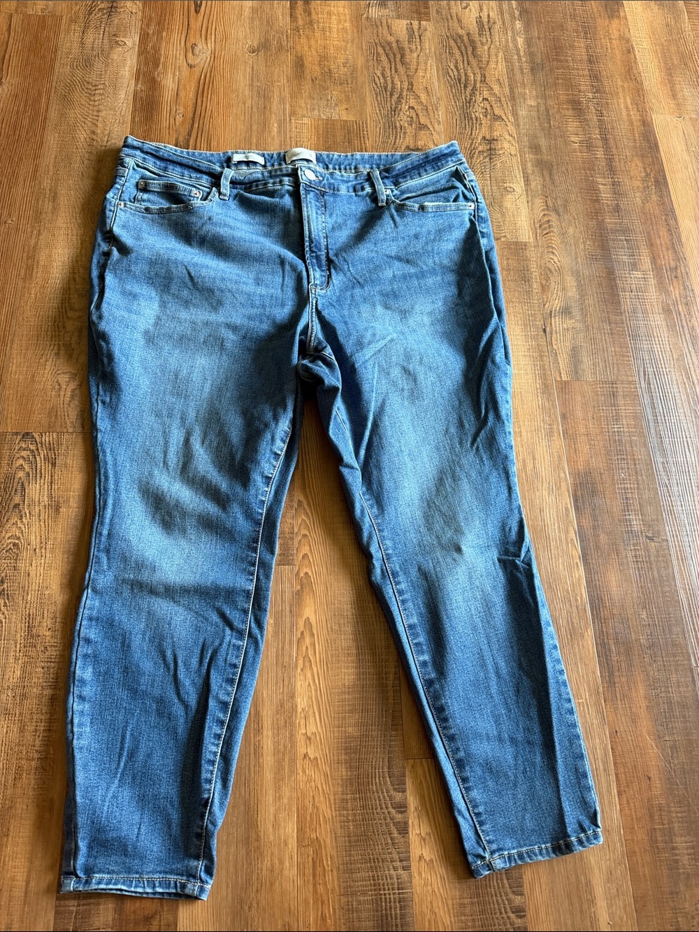 Universal Thread Medium Blue Skinny Jeans